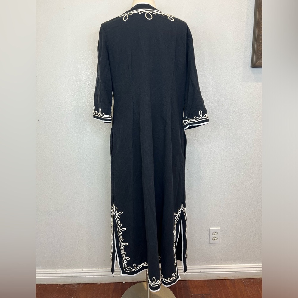 SOFT SURROUNDINGS Embroidered Tunic Robe Black Kaftan Maxi Dress Women Medium - Picture 2 of 8